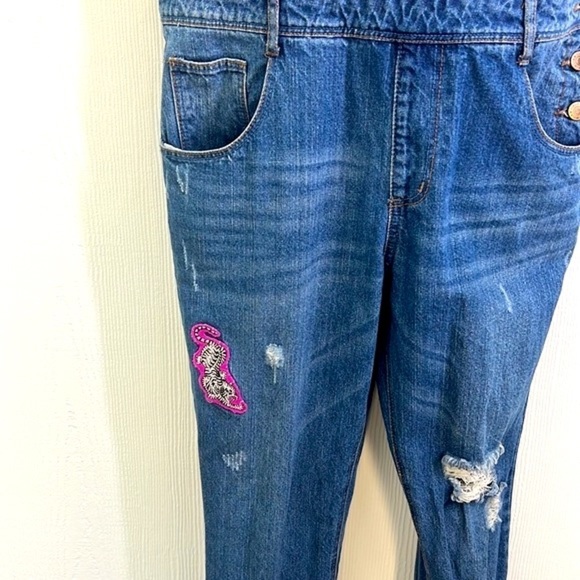 Forever 21 - Livin The Dream Patchwork Distressed Overalls Size 28 - Picture 4 of 15